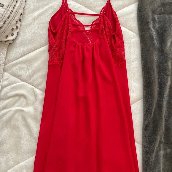 Slip and Robe set - Picture 3 of 4